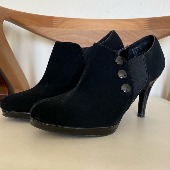 Women’s shoes - Picture 2 of 3